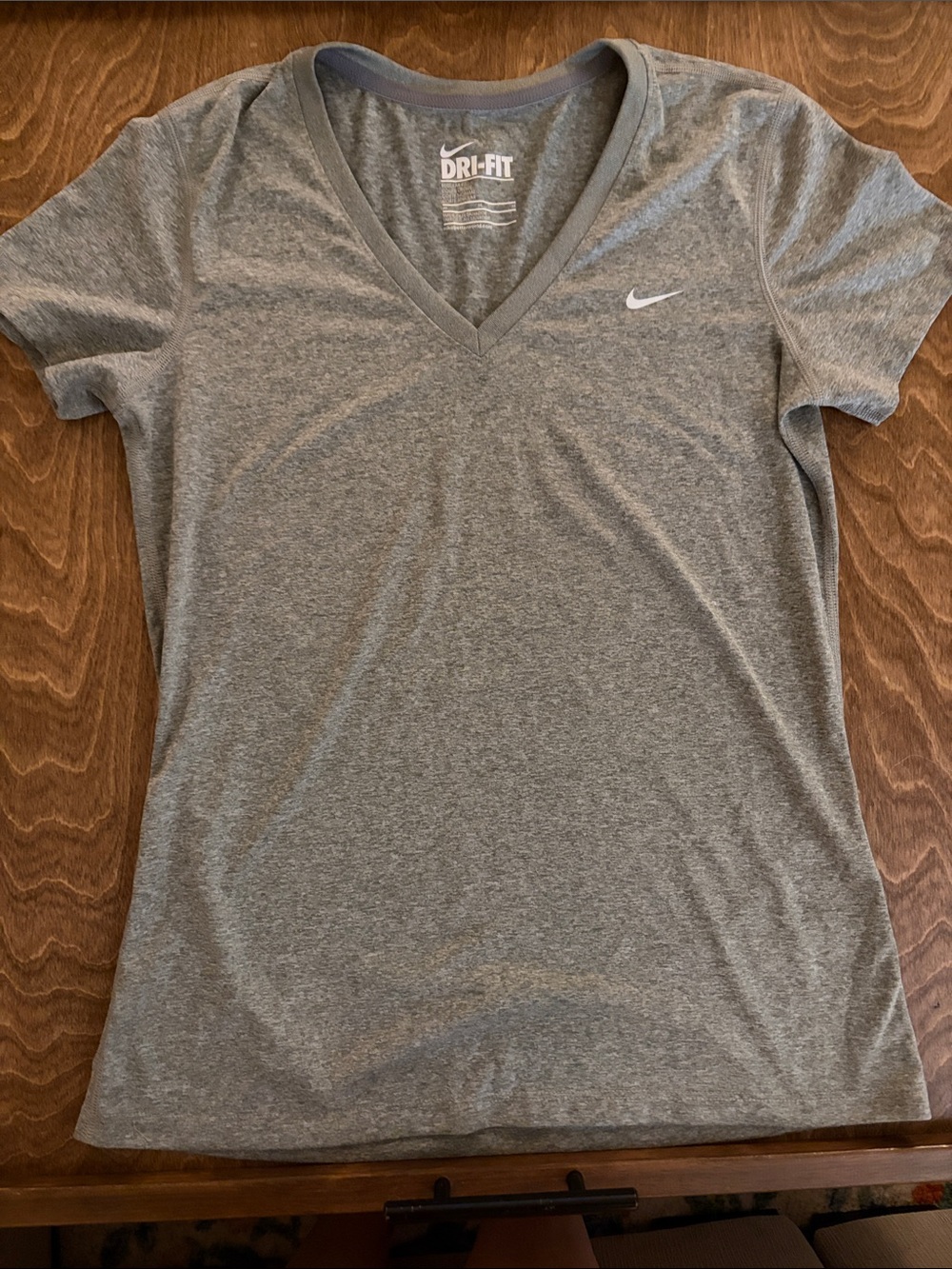 Nike Dri-FIT Women's Gray V‑Neck Athletic Tee med